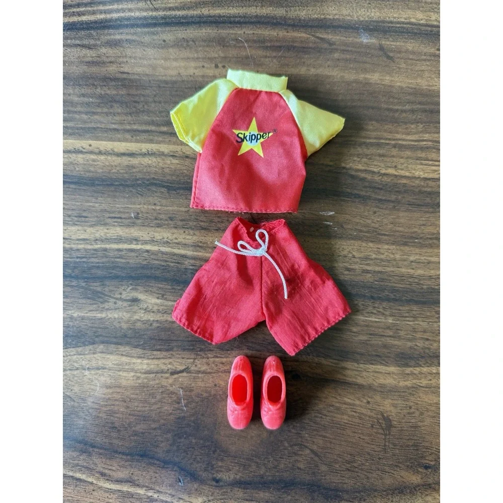 Vintage 2000~Skipper~Sister of Barbie Teen Scene Fashions Doll Clothes 68028